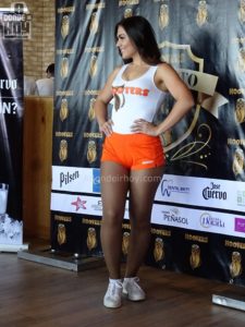 Chica Hooters 2017 Costa Rica