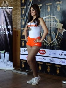 Chica Hooters 2017 Costa Rica